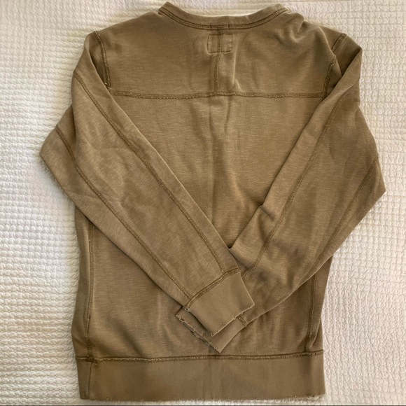 Abercrombie & Fitch distressed sweatshirt - Picture 3 of 3